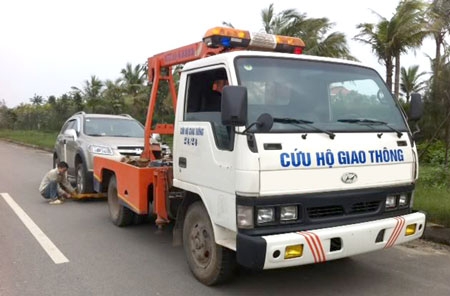 Cứu hộ ô tô Quận 2| Cứu hộ ắc quy ô tô Quận 2| Cứu hộ lốp Quận 2 ...
